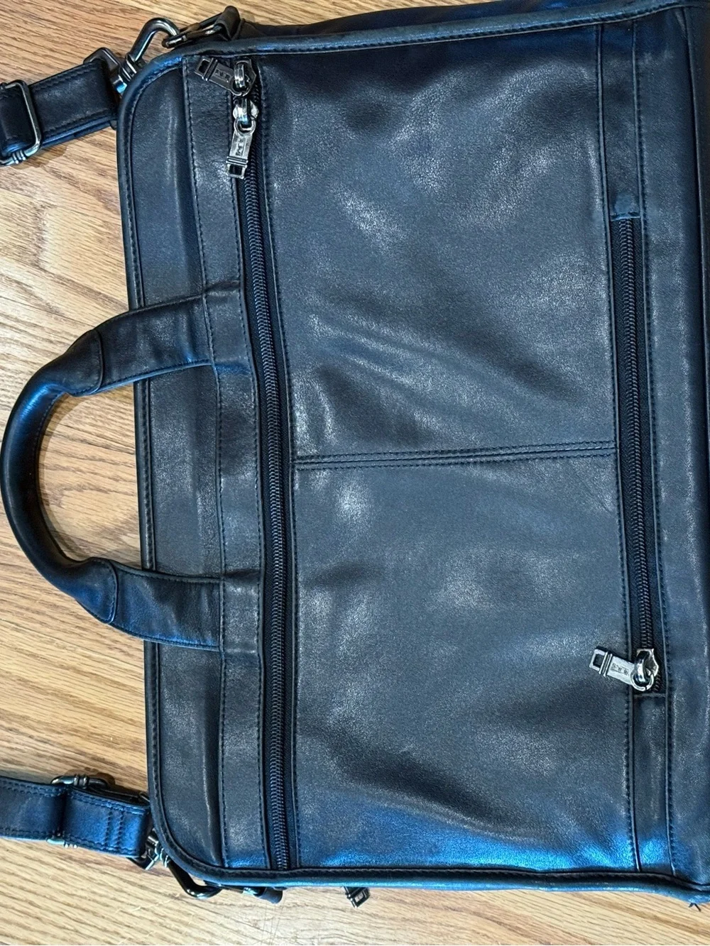 Tumi Alpha Nappa Large Black Leather Briefcase Organizer Padded